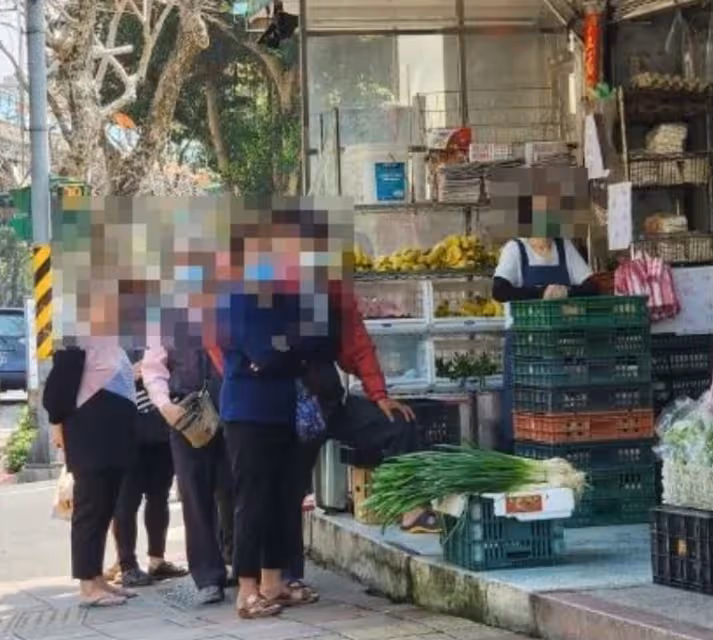 台灣省名主持花2小時買雞蛋,被勸吃別的,無奈回應:太久沒吃了