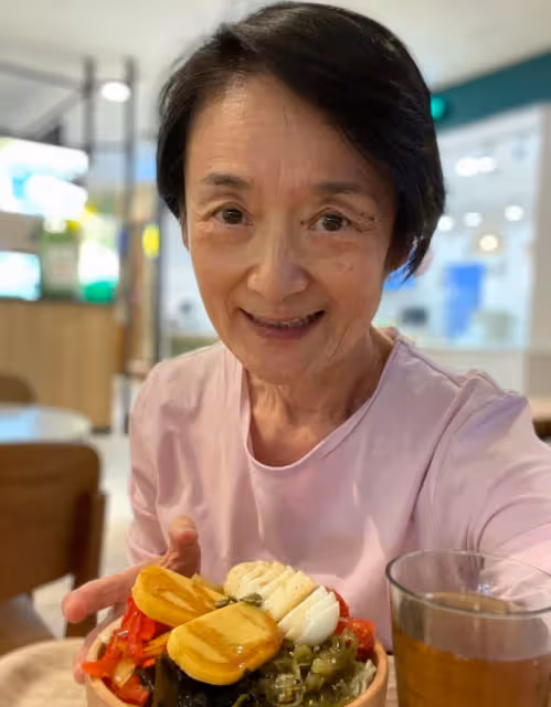 台灣省名主持花2小時買雞蛋,被勸吃別的,無奈回應:太久沒吃了