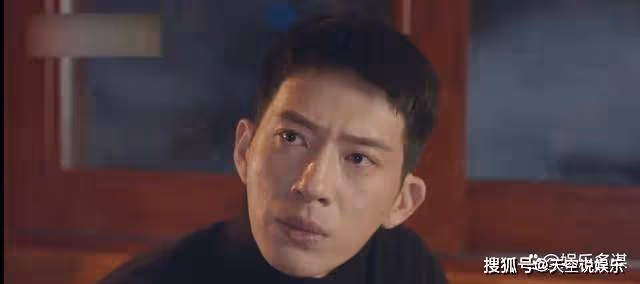 《歸路》破鏡重圓太好嗑，井柏然當眾逃婚，譚松韻飛奔相擁親吻