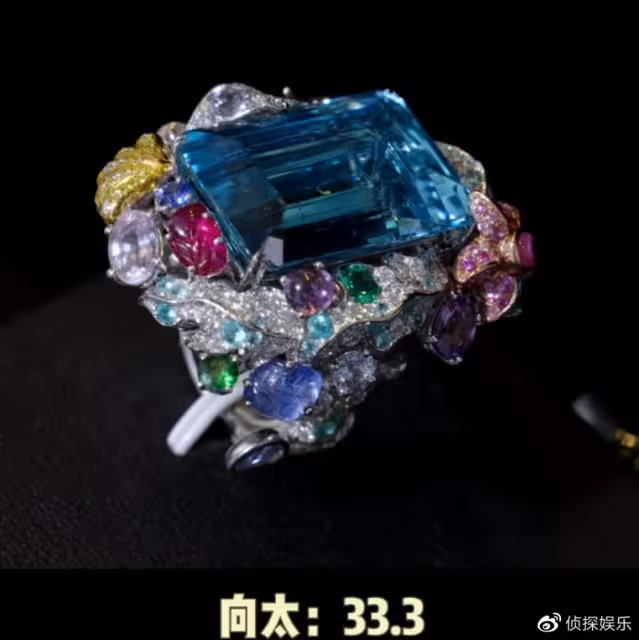 向太曬珠寶首飾,戒指耳環超乎想像,網友:假的都不敢買這麼大