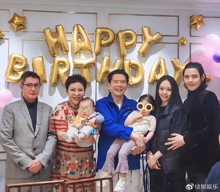 向太曬珠寶首飾，戒指耳環超乎想像，網友：假的都不敢買這麼大