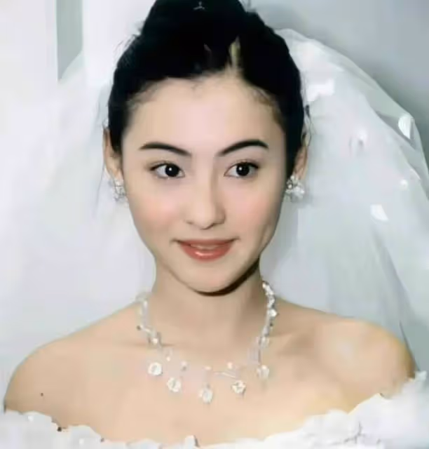 王菲又被嘲不顧女兒死活,網友卻忽略了她強韌背後,高精度的柔軟