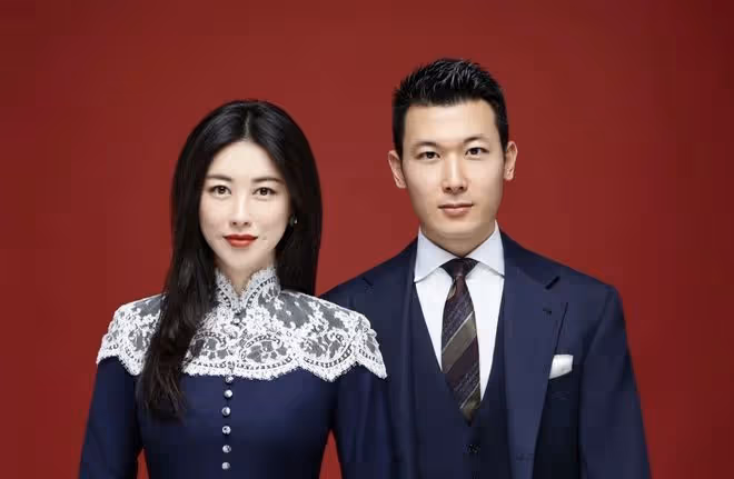 朱珠慶祝2周年結婚紀念日,首曬結婚證件照,帶女兒重回婚禮場地