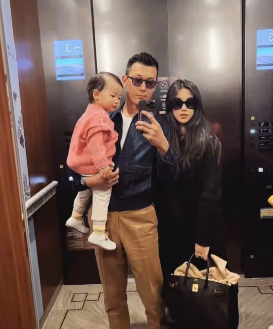 朱珠慶祝2周年結婚紀念日,首曬結婚證件照,帶女兒重回婚禮場地