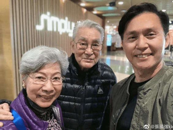 近照曝光！91歲TVB知名綠葉仍精神奕奕！為照顧病妻減少幕前演出