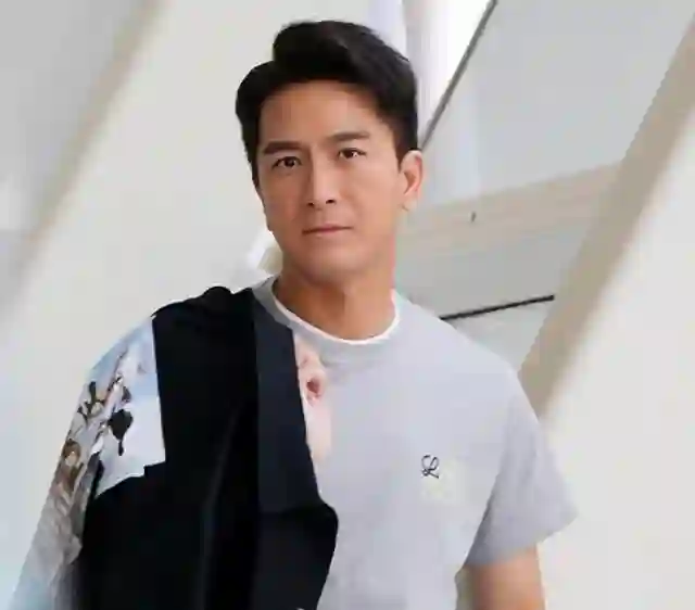 TVB知名男星婚後拒拍親吻戲，準備生兩個小孩，會努力賺錢養家