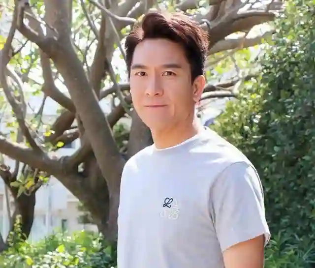 TVB知名男星婚後拒拍親吻戲，準備生兩個小孩，會努力賺錢養家