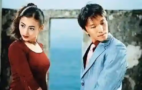 她才是周星馳苦等的「柳飄飄」，因太紅沒檔期，意外成全小林青霞