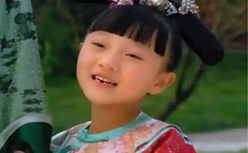 甄嬛傳：三阿哥初見瑛貴人，朧月一番話意味深長，可惜三阿哥不懂