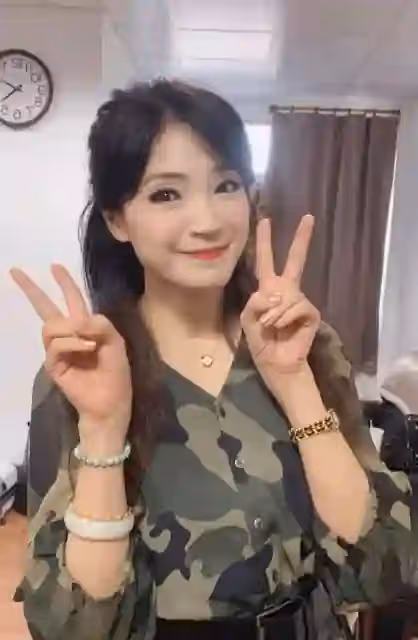 為父母終生不嫁!玉女歌手「歡慶56歲生日」單身至今 突驚喜爆「已當媽兒孫滿堂」現況曝