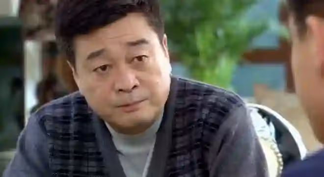 兒媳讓還房貸還讓交物業費,看到兒媳朋友圈後:我們決定回家