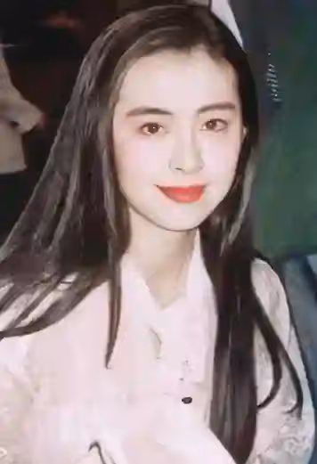 情纏17年！她曬舊照驚見「王祖賢、齊秦親密同框」　一度論及婚嫁「當年美到不可方物」