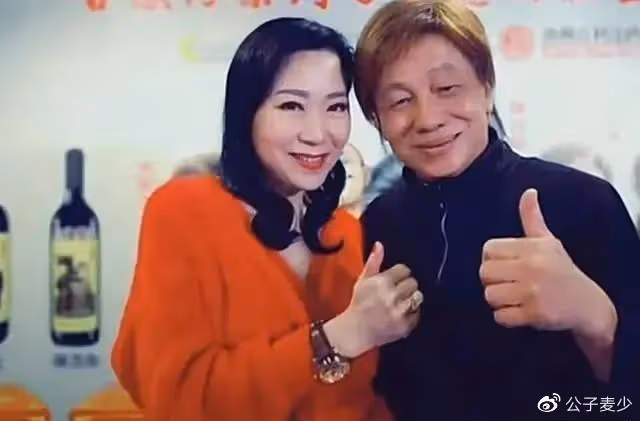 74歲梁小龍在公園練武出意外,頭著地摔成重傷,憑藉「陳真」走紅