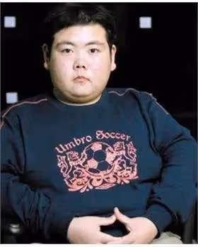 「初代表情包」網紅小胖:進娛樂圈娶經紀人,20年過去如今怎樣了