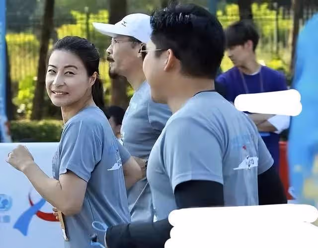 霍啟剛又干大事了!採訪中談夢想容光煥發,做香港內地的溝通橋樑