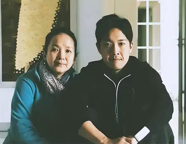 祝美國生日快樂,發文悼念安倍,呂麗萍晚節不保?