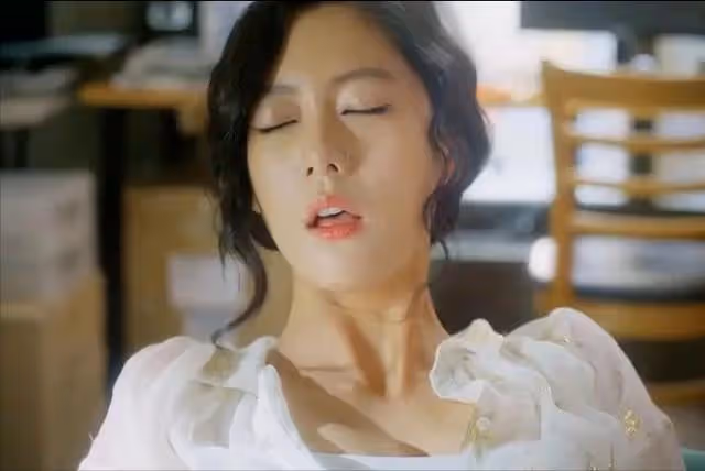 韓國「第一美腿」從潛規則到嫁富豪,她靠什麼逆襲上位?