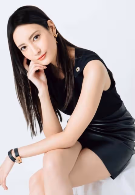菜菜緒,被稱為日本第一美腿的驚艷,九頭身美女又是什麼意思?