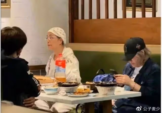 「石榴姐」年輕時有多美?擁有億萬富豪老公,為何她還分居掙錢?