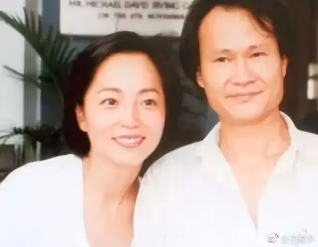 「石榴姐」年輕時有多美？擁有億萬富豪老公，為何她還分居掙錢？