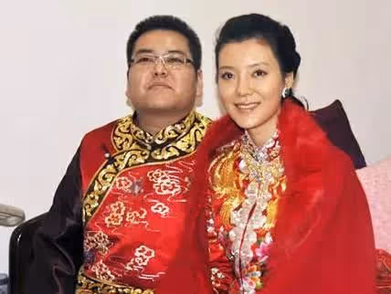 車曉評價前夫李兆會:雖然模樣一般,但是出手闊綽,看起來很豪爽