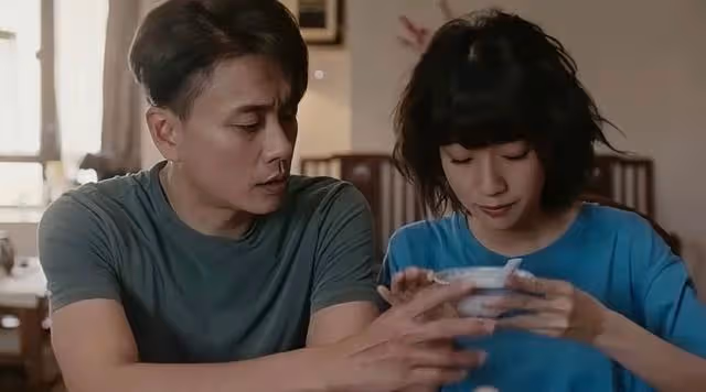 香港知名男星新劇主動要求加床戲!遭霸王硬上弓,女主角不慎走光