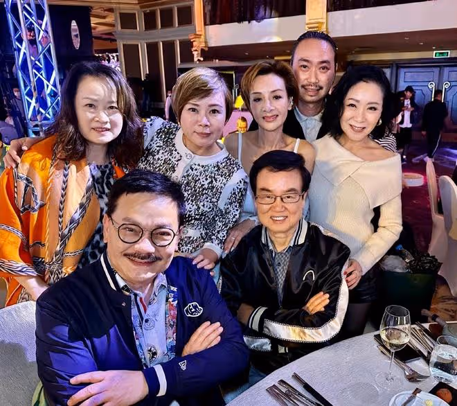 78歲港星廣州開演唱會,葉子楣魏秋樺現身支持,「陳近南」罕露面