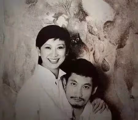 娛樂圈又有新孩子了！說好丁克到老，他卻轉身當爹？！