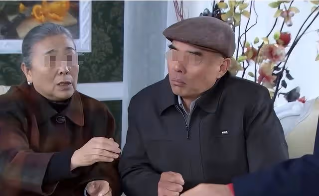 婆家房子拆遷,弟媳搶三居室,給我留兩居室,一年後我笑了