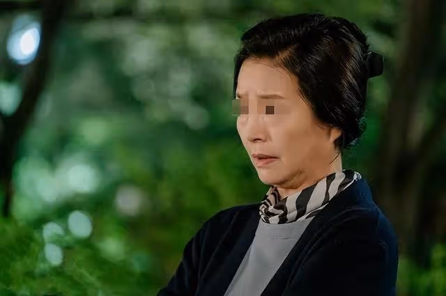 婆婆為了侄子，竟讓兒媳打掉肚裡的孩子，最後換來眾叛親離