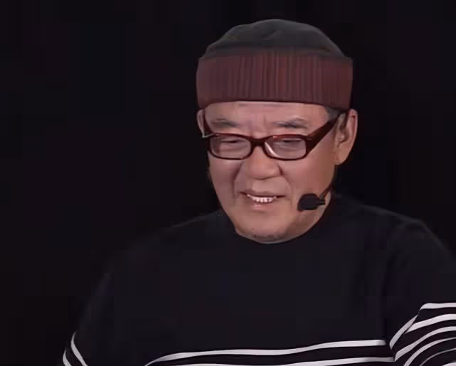 倚老賣老？70歲李立群餐館就餐為難服務員，要求道歉且開除服務員
