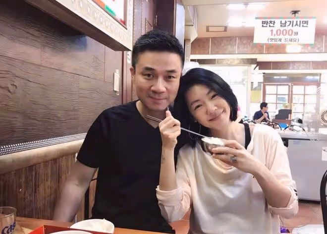 大S發文示愛具俊曄紀念結婚一周年，小S高調留言諷刺汪小菲母子