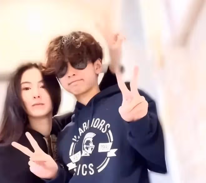 張柏芝超市遭遇陌生男叨擾，二兒子小Q保護媽媽差點動手打人