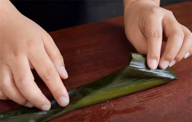 粽葉新做法,香甜黏糯不會漏,1分鐘能包50個,比粽子簡單好操作