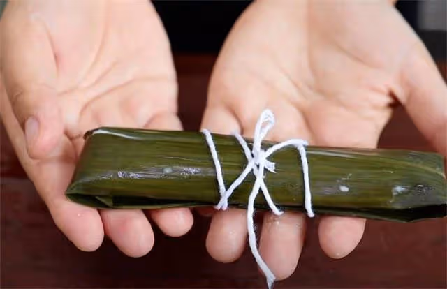 粽葉新做法,香甜黏糯不會漏,1分鐘能包50個,比粽子簡單好操作