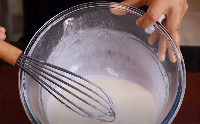自製山楂糯米糍,冰激凌口感,香軟甜糯,沒食慾吃2塊,開胃下飯