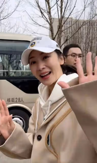 《狂飆》「反派」進校園被瘋狂追捧，配角們的爭議行為該叫停了？
