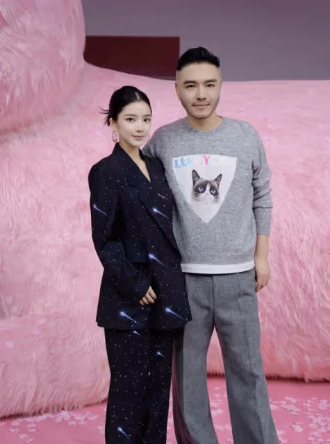 鍾麗緹曬全家首次同場走秀，女兒超模範十足，多位星二代各展風采