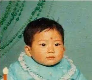 出生28天沒人管，靠奶奶撿破爛養大，26歲意外創造24億票房成影帝