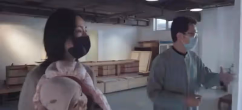 李嫣學費一年幾百萬,李夏學費一月3k,不是李亞鵬偏心,差別在媽