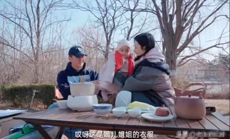 李嫣學費一年幾百萬,李夏學費一月3k,不是李亞鵬偏心,差別在媽