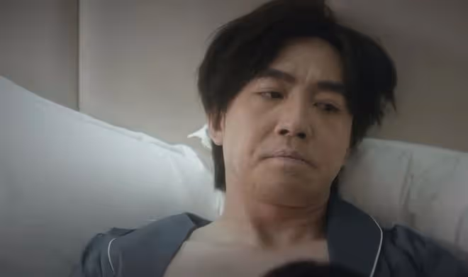 他是誰：聶小雨頻頻出格，衛國平人設崩塌，兩人的感情戲越來越扯