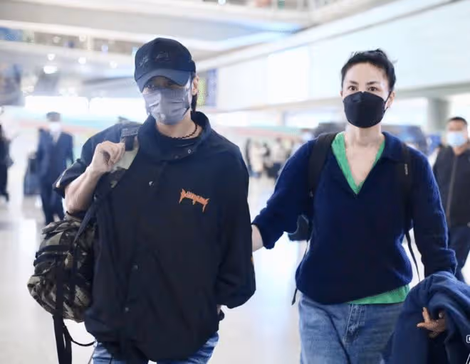 李亞鵬解釋小女兒李夏名字由來，曾在夢裡喊出，網友：王菲曾姓夏