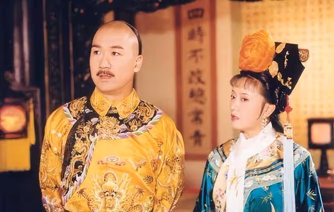 68歲張國立攜妻與宋丹丹聚餐，鄧婕年輕富態，62歲宋丹丹精神奕奕