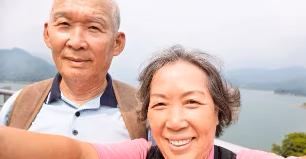 公婆不帶孫每月給兒媳5千，旅遊一個月後，回來發現兒媳把鎖換了