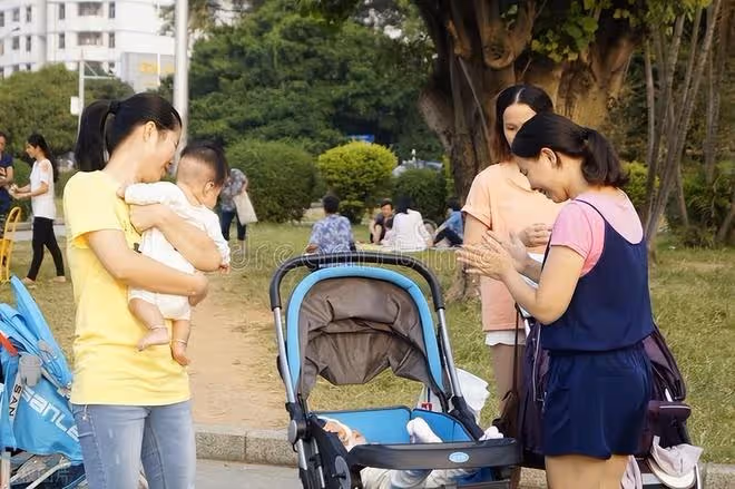 68歲大媽：兒媳生2胎，我拒絕帶孩子，兒媳：行！那答應我4個條件