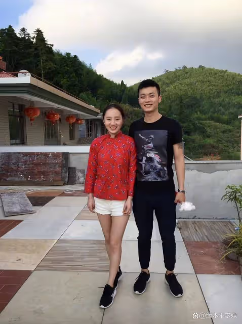 網紅秋天媽媽離婚,丈夫坐牢3年,替丈夫還150萬賭債,卻被罵自私