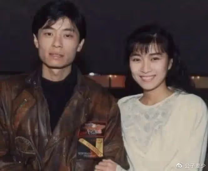 曝60歲王傑被富婆「包養」!巔峰時嗓子被人毒啞,如今蒼老無人識