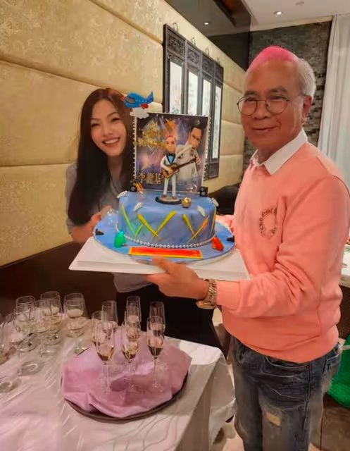 李龍基已完成房產轉移,財產不給兒女全給女友,女方發文很有內涵