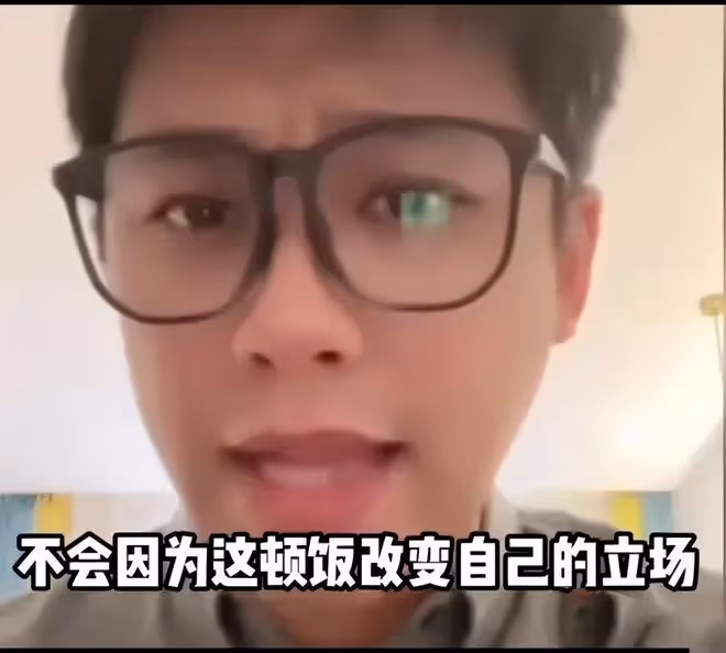 網友偶遇汪小菲，疑穿真空西裝出街，陷流言非議與大s暗中較勁